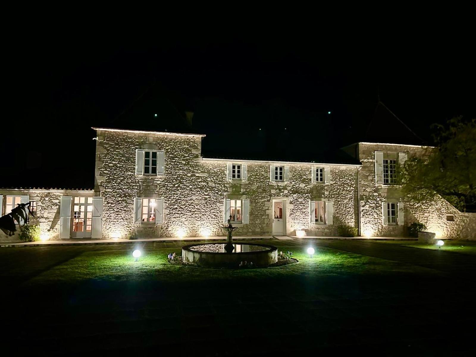 Chateau De Lafont Suites Saint-Vivien  Экстерьер фото